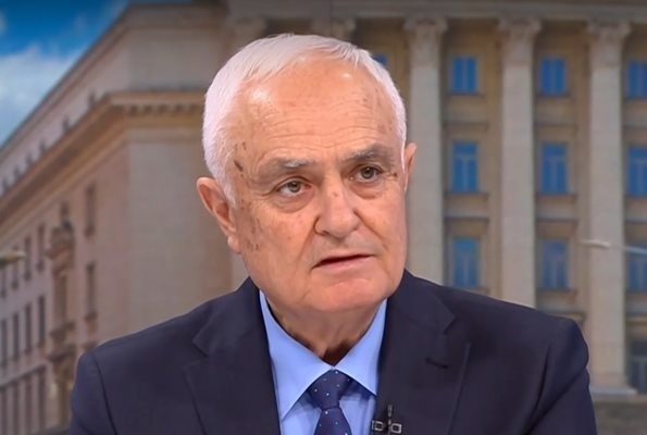  Атанас Запрянов: Няма военна заплаха за България след ответния удар на Израел срещу Иран