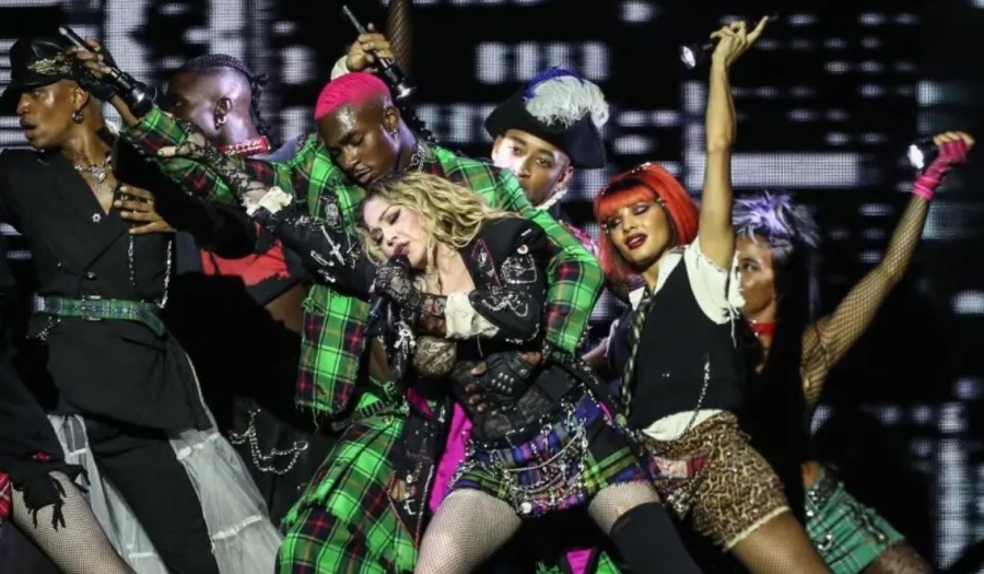 Над милион и половина зрители пяха с Мадона на грандиозния ѝ концерт в Рио (СНИМКИ)