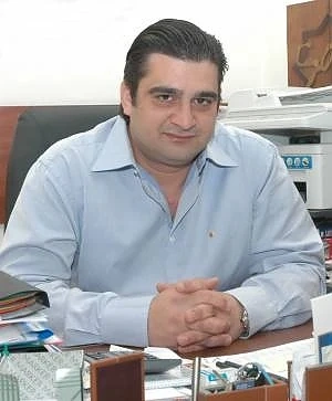 Камион се сблъска с депутатски джип