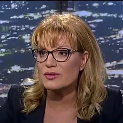 Хората скочиха: Махнете този малоумник от премиерския пост