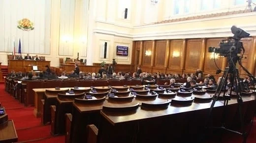 Най-малко 4430 лева месечно за новите депутати