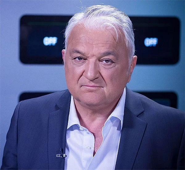 Цветан Василев отсвири Сашо Диков