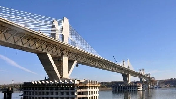 Гласим два нови моста над Дунав