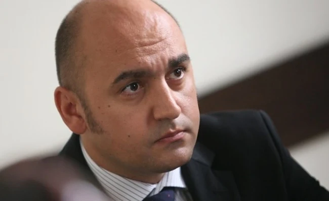Сестри разпалиха скандал с европари в земеделието