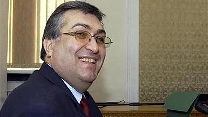 Близнашки зове за кабинет на всяка цена