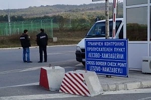 Шефът на ГКПП-Лесово и 40 митничари са в ареста