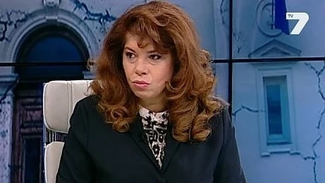 Йотова: ГЕРБ трябваше да направят самостоятелно правителство