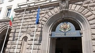 Министерски съвет си избира мобилен оператор