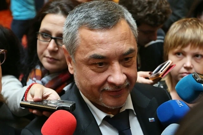 Валери Симеонов: След час ще продължим срещата с ГЕРБ и РБ