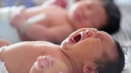 Готвят програма за стимулиране на раждаемостта