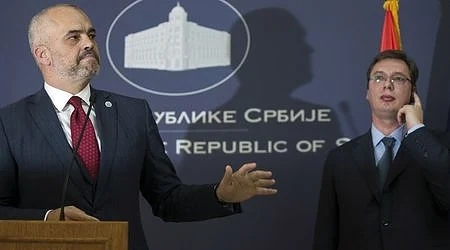 Албания призова Сърбия да признае Косово, Белград нарече това \
