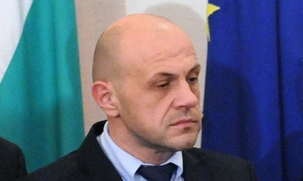 Дончев: Очаква ни катастрофа с европарите