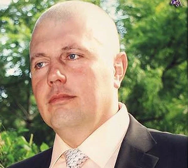 Шефът на КАТ Дупница спасил мъж, задавил се с баничка 