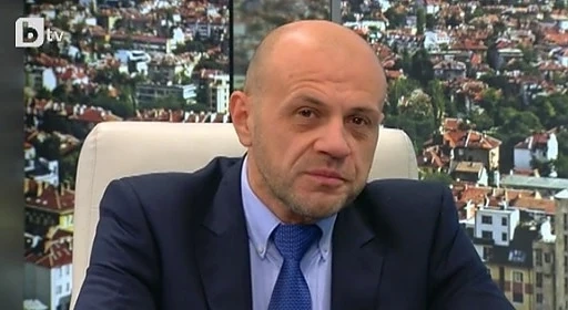 Дончев: Това управление е заредено с вътрешна доза нестабилност