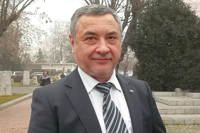 Валери Симеонов заплаши с оттегляне на подкрепата към правителството
