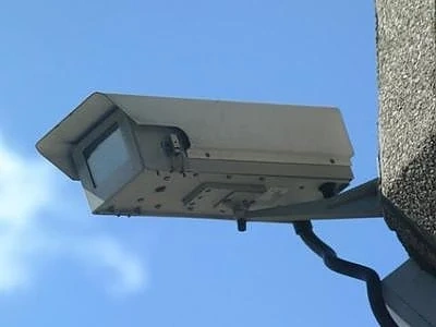 Биг Брадър в училища и детски градини