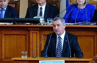 Десет гласа не стигнаха за нова практика