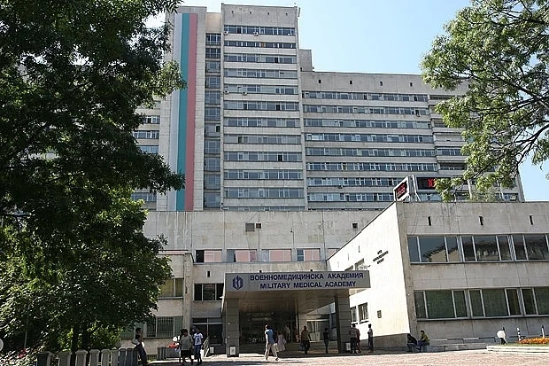 Болният от малария се подобрява