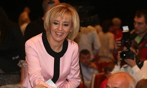 Манолова: БСП е в тежка криза