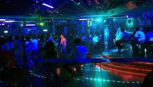 Данъчни под прикритие за студентския празник 