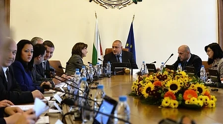 Правителството смени 24 от 28-те областни управители