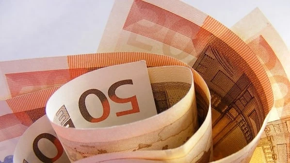 Разбиха най-голямата банда фалшификатори в Европа