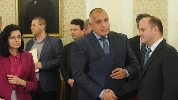 Трима бивши министри на тих пристан при Борисов