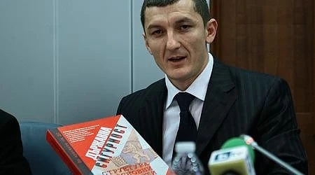 Орхан Исмаилов обясни нападките на Фронта с политическа неопитност