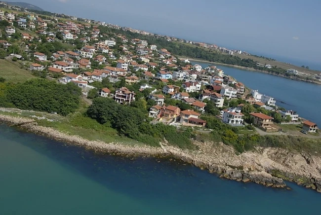 Руснаците се отказват от вилите си по морето