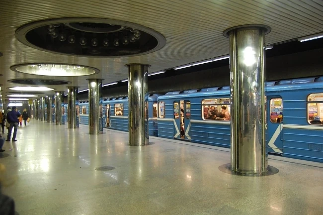 2015 г започва строежът на третата линия на метрото