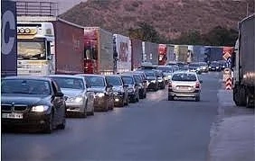 Огромна колона от ТИР-ве на Капитан Андреево