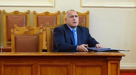 Над 190 000 мини са останали без охрана след взрива в Миджур