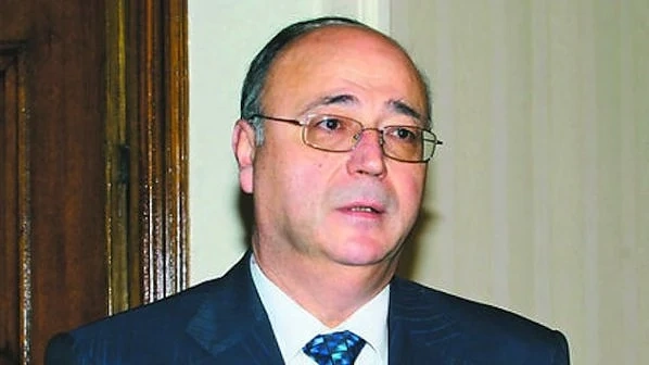 Камера засече колата на Петко Сертов до зеленчукова борса край Кърналово