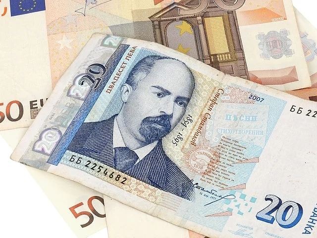 Минималният осигурителен доход на земеделците става 300 лв.