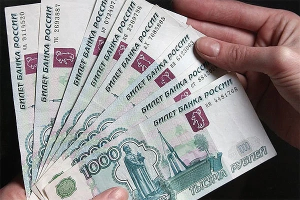Сривът на рублата ще удари българския туризъм