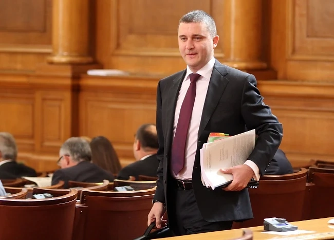 Горанов: Няма аргументи за смяна на позицията