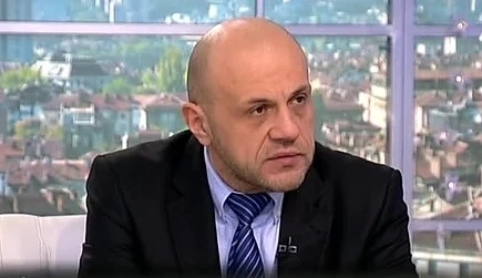 Дончев: През януари ще се решава за спорната поправка за пенсиите