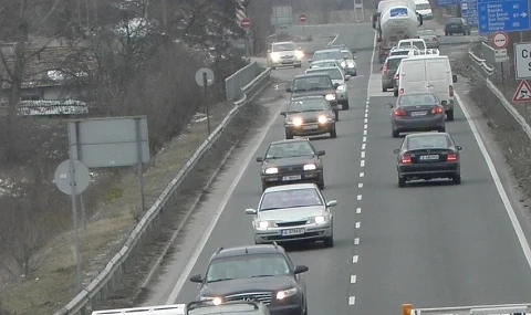 Засилен трафик преди празниците