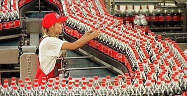 „Кока-кола” ще съкрати до 2000 работни места в целия свят