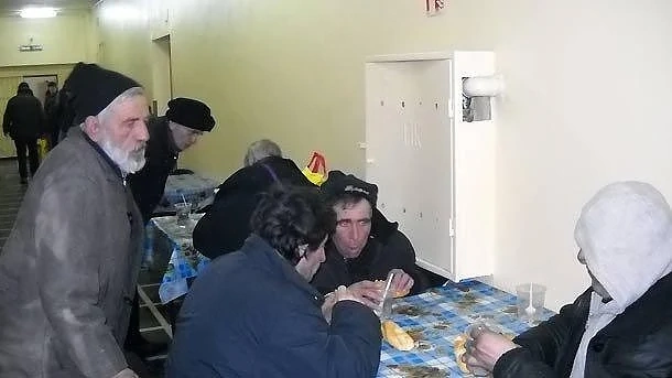 Центровете за бездомни препълнени