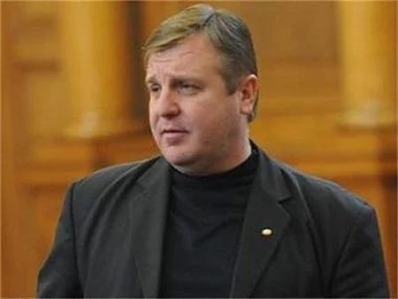 Каракачанов: ДПС не може да предизвика предсрочни избори
