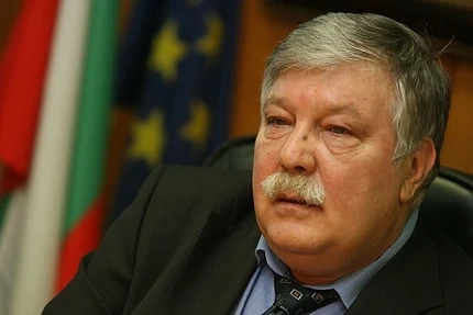 Ген. Стоян Тонев подкрепи реформата в Спешната помощ