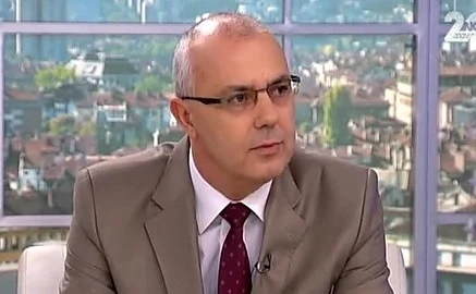 Вучков: Забраната за напускане на страната е отживелица