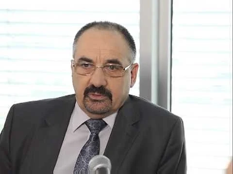 Върнаха бивш шеф на агенцията за бежанците