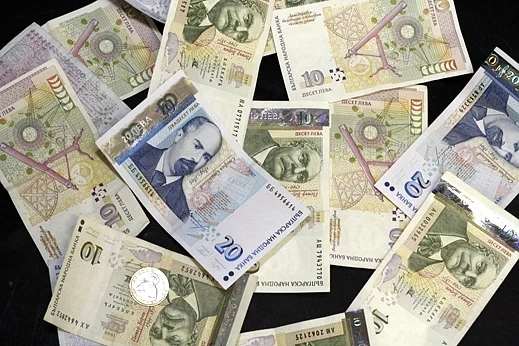 Българите ще работят за държавата до 2 май