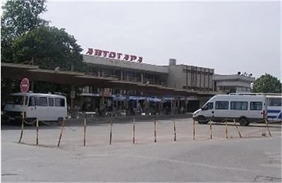 Автогарата в Добрич е отцепена заради оставен куфар