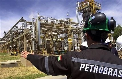 Директорът на Petrobas подаде оставка