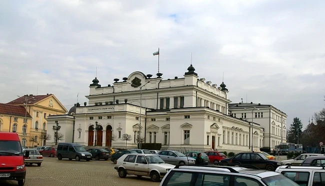 Депутатите обсъждат нов закон за образованието