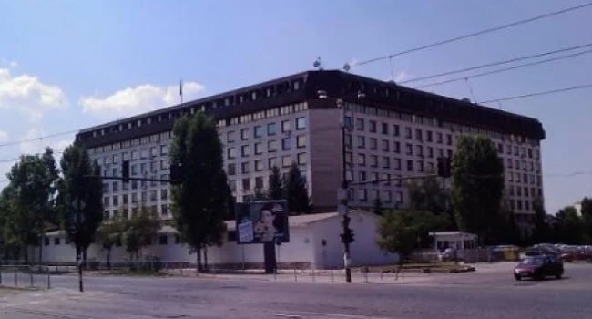Разполагат щабът на НАТО срещу Пирогов