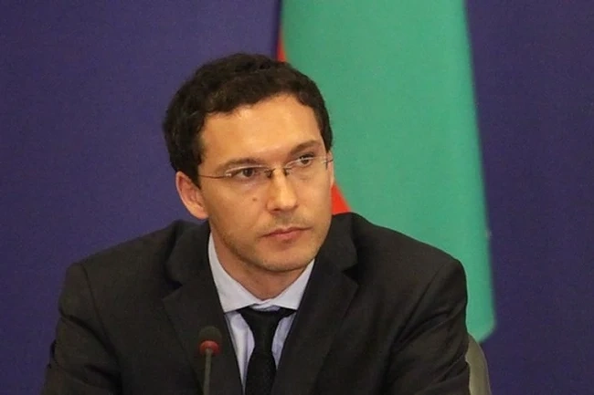 Даниел Митов: Нито правителството, нито аз смятаме, че Русия е заплаха за България